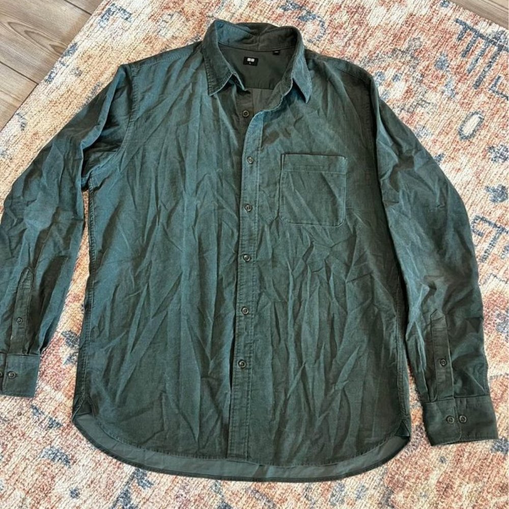 Uniqlo Men's Button Down Casual Shirt